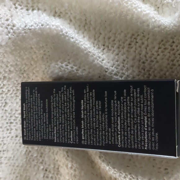 Rodial Blush Drops - Sunset Kiss, 15ml/0.50fl oz - Picture 7 of 9